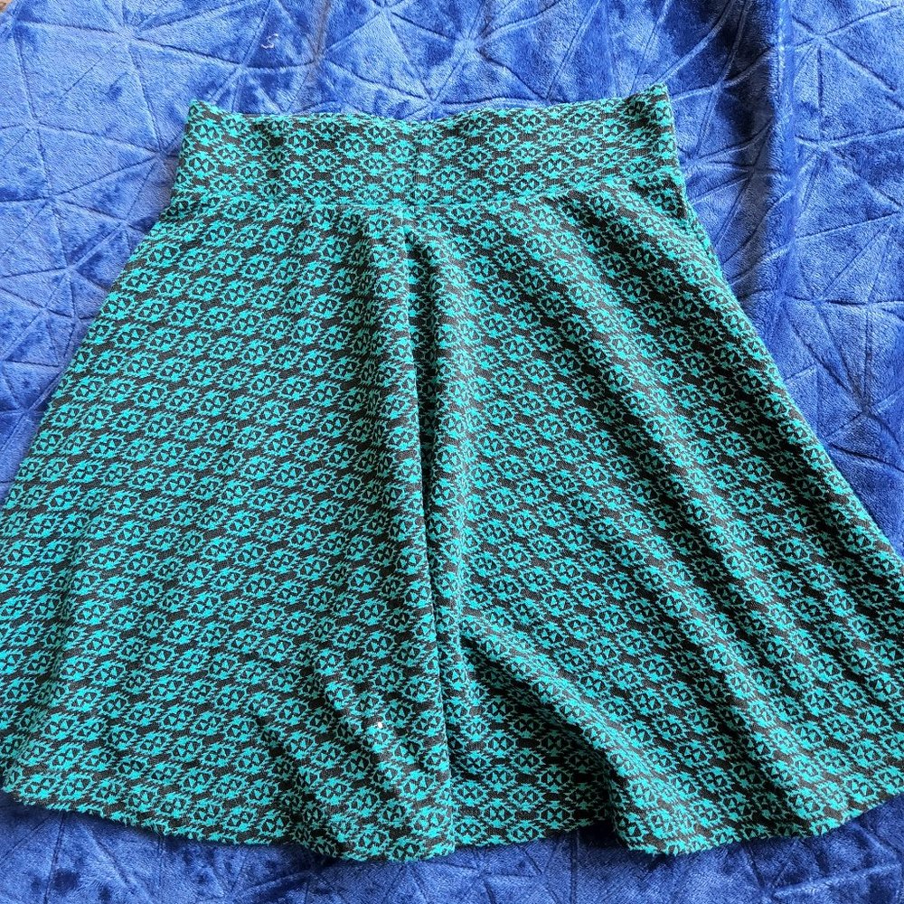 2 For $10 L.A. Hearts Skater skirt teal with black pattern small